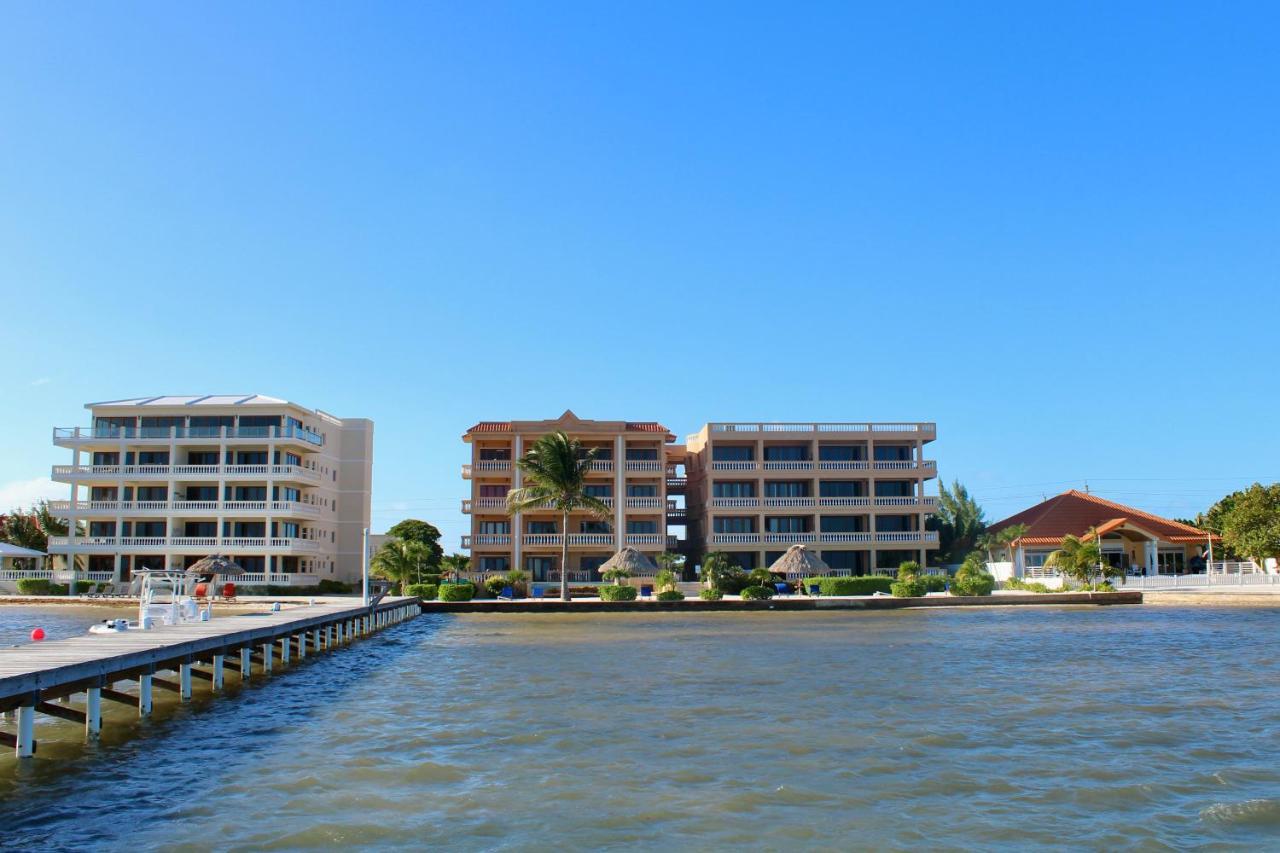 Hol Chan Reef Resort & Villas Сан Педро Екстериор снимка