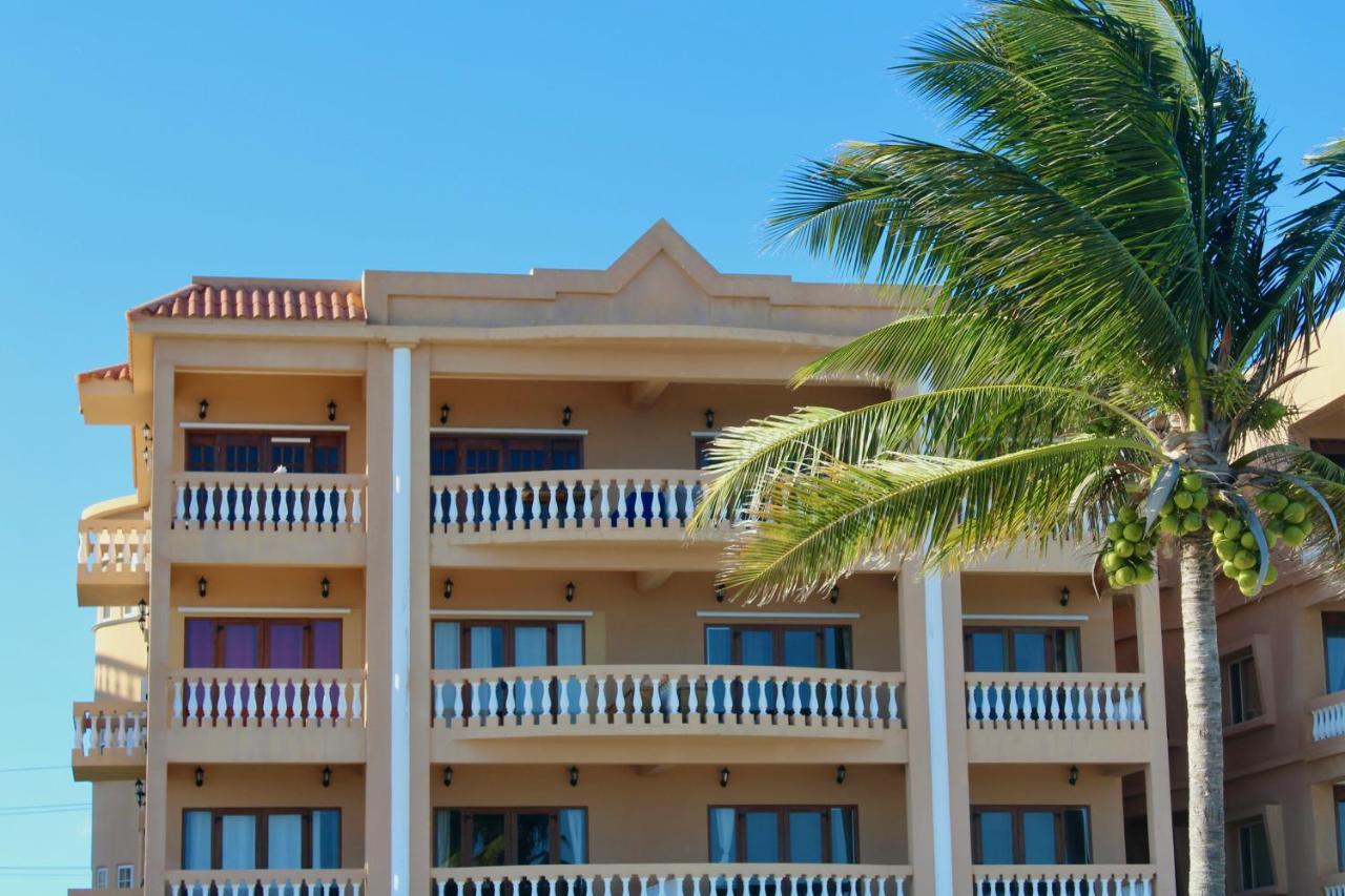 Hol Chan Reef Resort & Villas Сан Педро Екстериор снимка