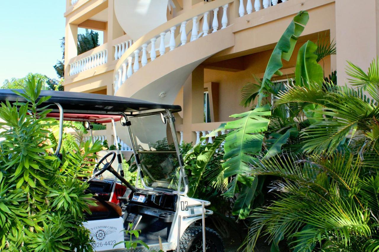 Hol Chan Reef Resort & Villas Сан Педро Екстериор снимка