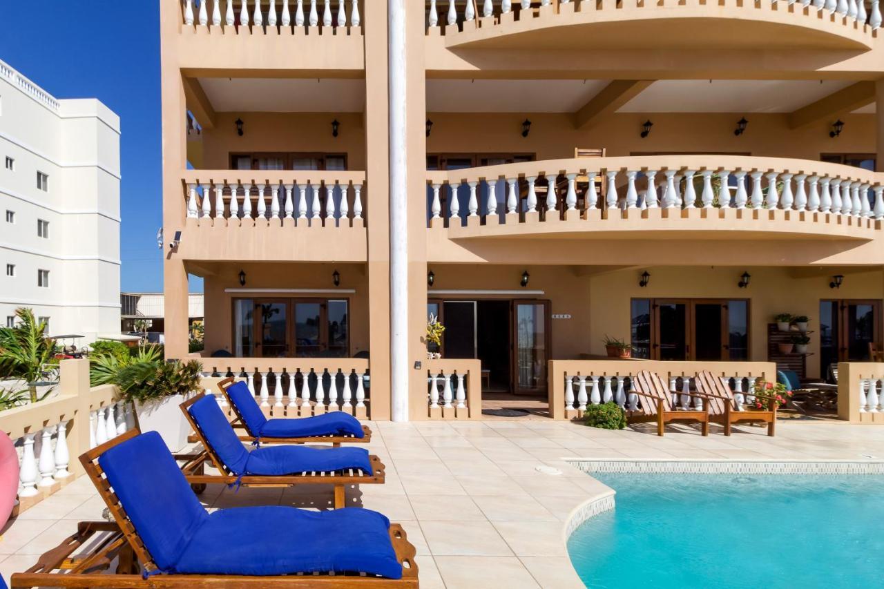 Hol Chan Reef Resort & Villas Сан Педро Екстериор снимка