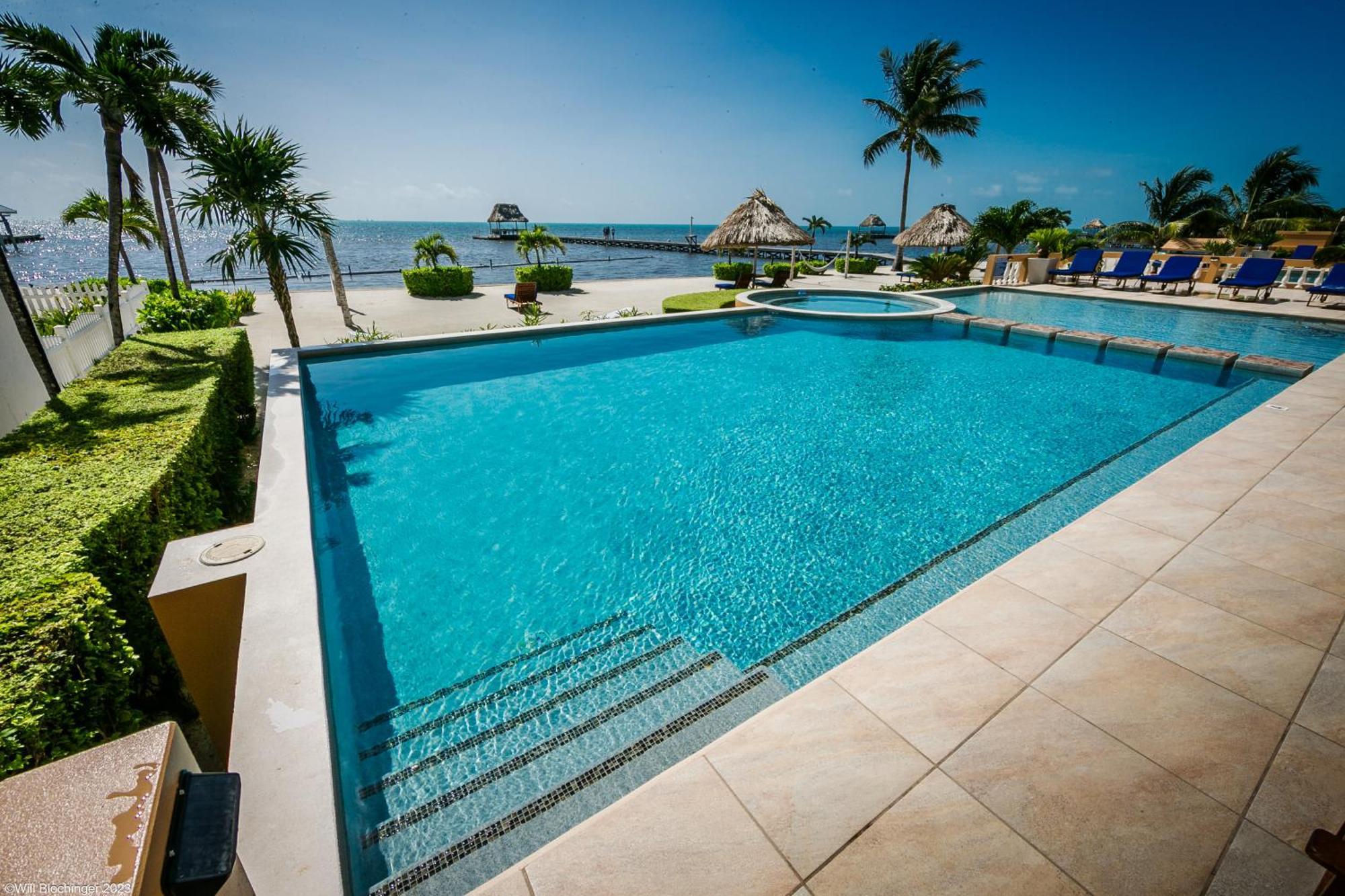 Hol Chan Reef Resort & Villas Сан Педро Екстериор снимка